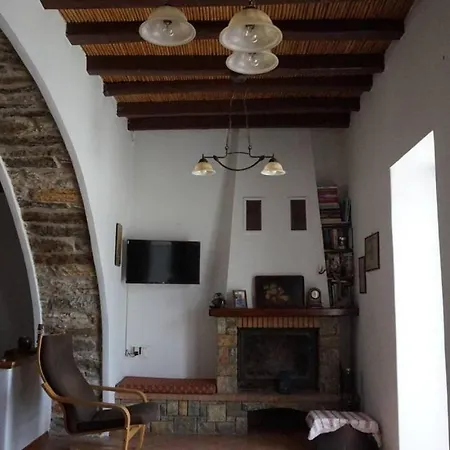 Traditional House In Damarionas Village Holiday home *