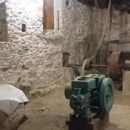 Holiday home Traditional House In Damarionas Village *